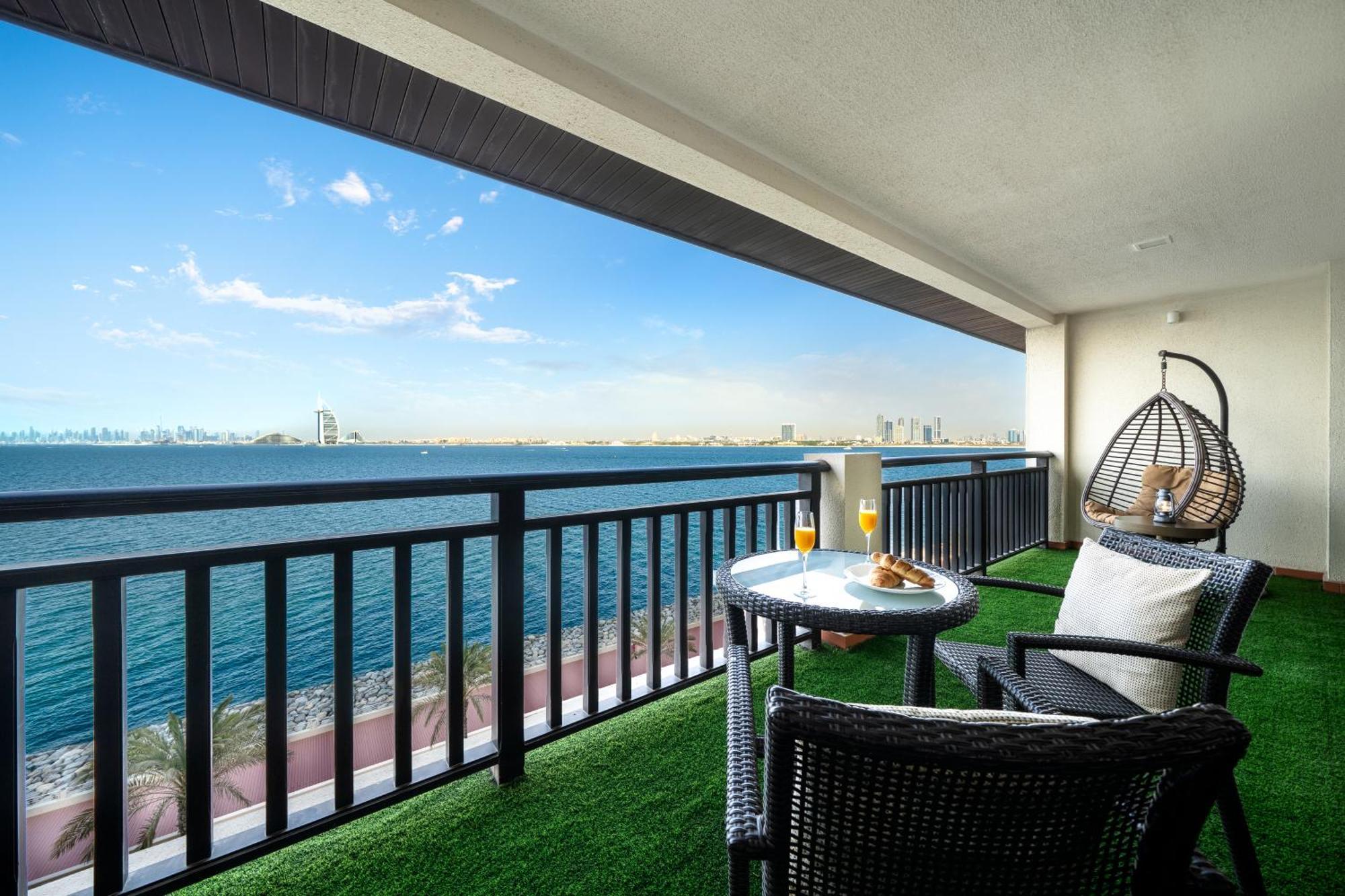 Luxury In Anantara With Stunning Burj Alarab & Sea Views Apartment
